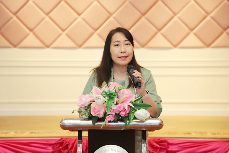 ปลัดกระทรวงยุติธรรมมอบนโยบายการปฏิบัติงานให้แก่ผู้บริหารกรมบังคับคดี เนื่องในวันคล้ายวันสถาปนากรมบังคับคดี ครบรอบ 49 ปี 